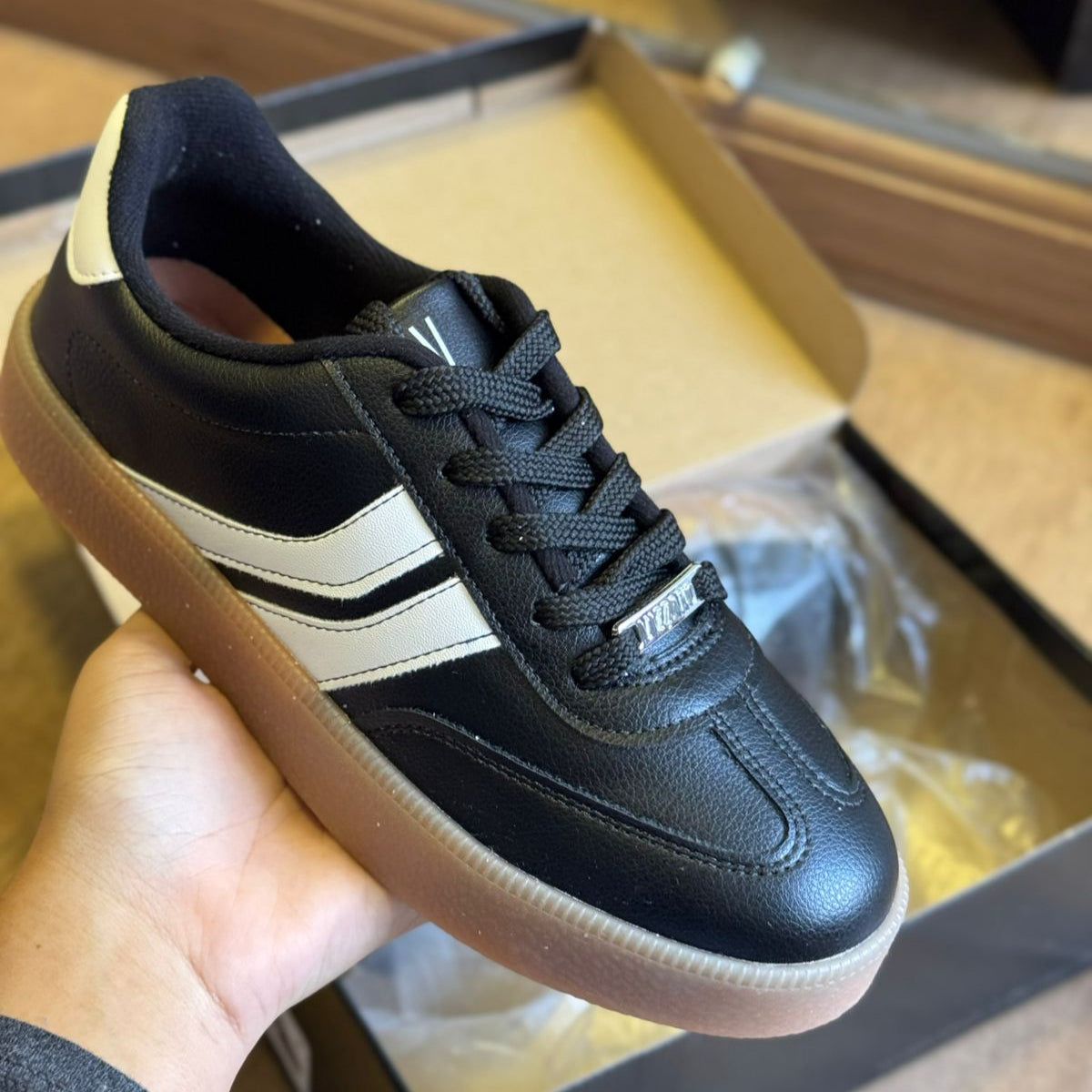 Tênis Detalhes Laterais 1444.100 - Imagem 7