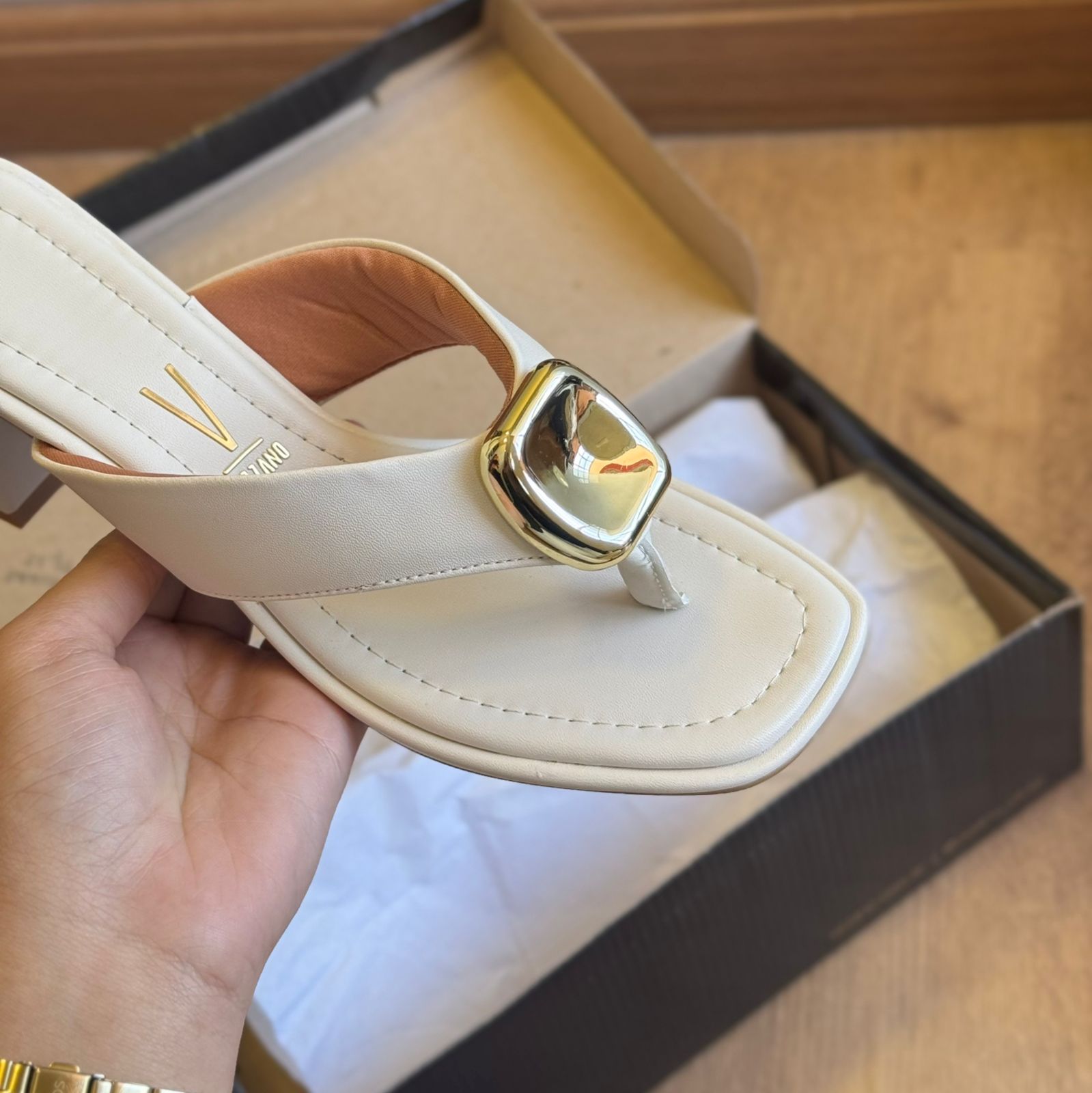 Sandália Quadrado Dourado 6530.104 - Imagem 2